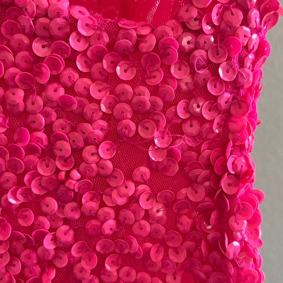 SHERRI HILL | 54330 One Shoulder High Slit Sequin Dress in Neon Pink | Size 0 - Picture 14 of 16